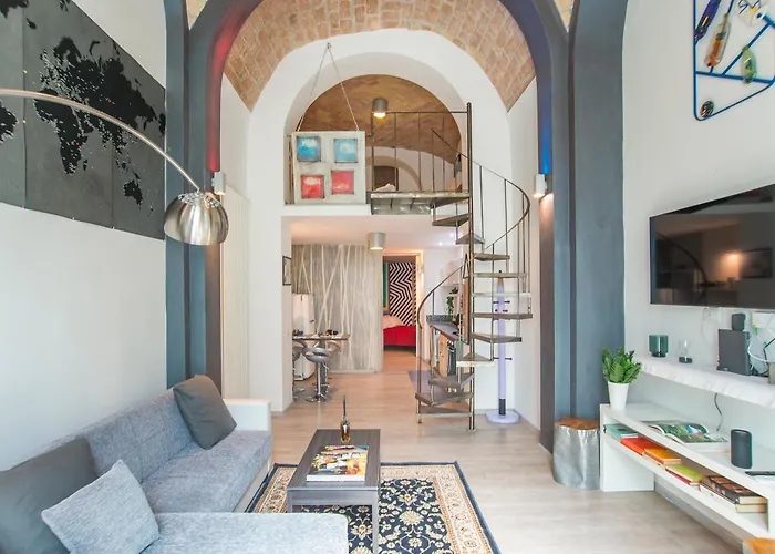 The Loft Gallery By Giulia